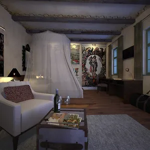 https://la-maison-budapest.inbudapesthotels.com