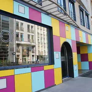 https://domus-hotel.luxembourghotelsguide.com