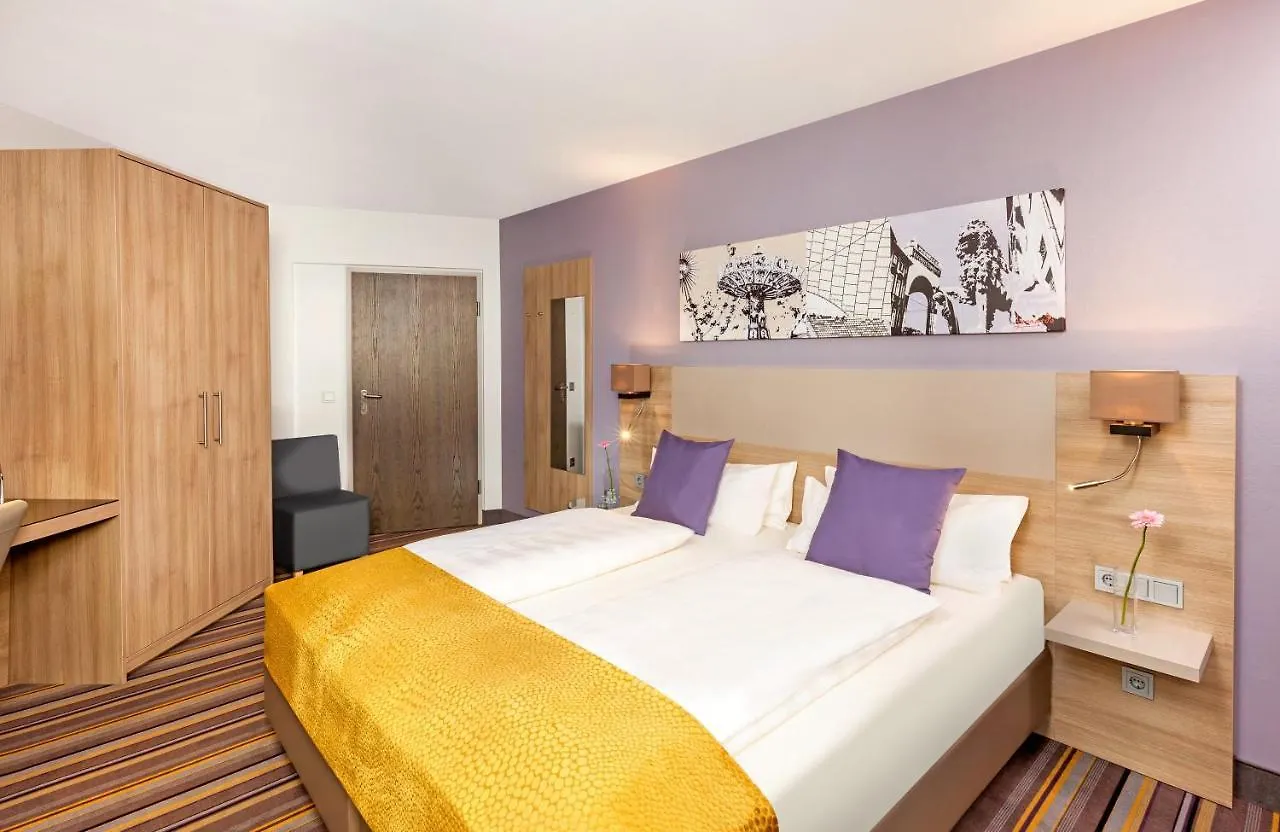Leonardo Hotel Munich City North 4*,  גרמניה